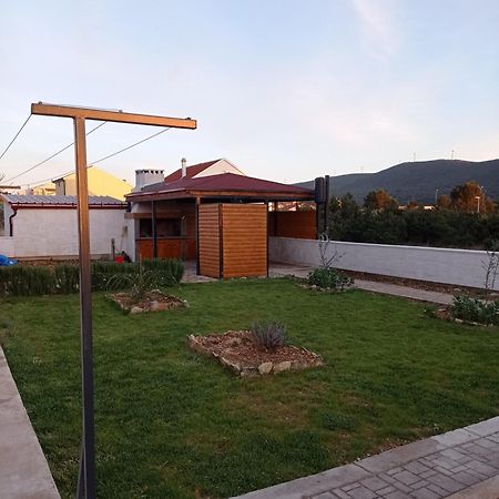 Holiday Home Lucia Lozovac Esterno foto